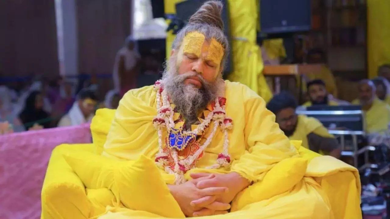 Premanand Ji Maharaj Ke Pravachan: मन से निगेटिव विचार हटा देंगे प्रेमानंद जी महाराज के बताए उपाय, मिलेगी शांति और सुख