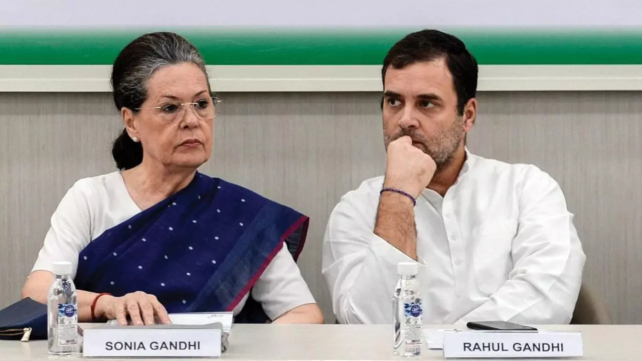 गाँधी परिवार पर ED का बड़ा एक्शन, नेशनल हेराल्ड मनी लॉन्ड्रिंग केस राहुल-सोनिया के खिलाफ चार्चशीट दाखिल