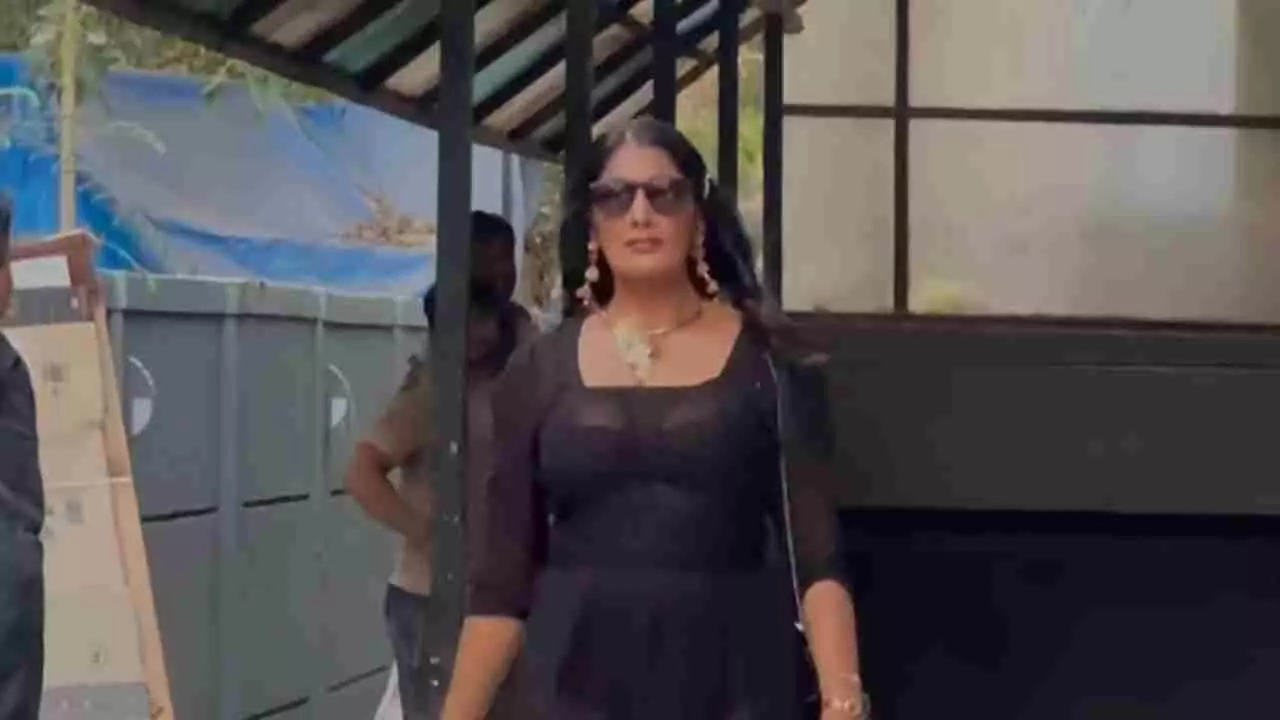 Aashiqui Actress Anu Agarwal Video