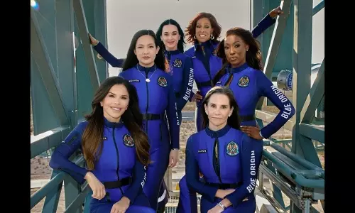 Katy Perry All-Women Space Mission: महिला शक्ति की अंतरिक्ष उड़ान और उसके पीछे एक सपने की यात्रा