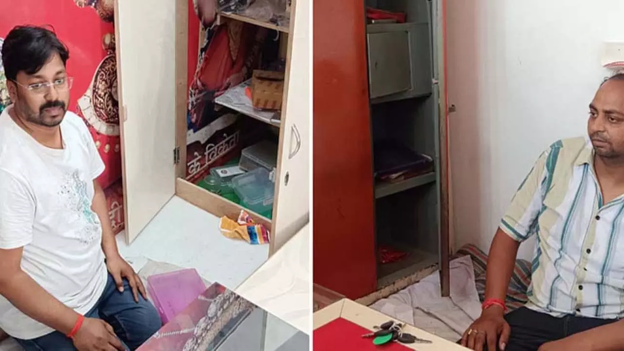 Theft Case in five shops stole jewelery worth Rupees 21 lakh 30000 cash Crime News in Hindi