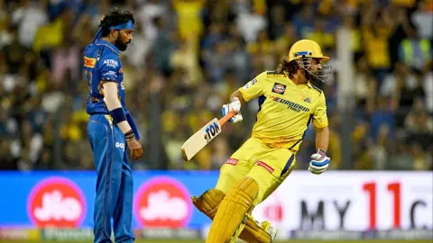 IPL 2025 MI vs CSK Prediction: किसे बनाए कप्तान, जानें ड्रीम 11 टीम IPL 2025 MI vs CSK Prediction: किसे बनाए कप्तान, जानें ड्रीम 11 टीम