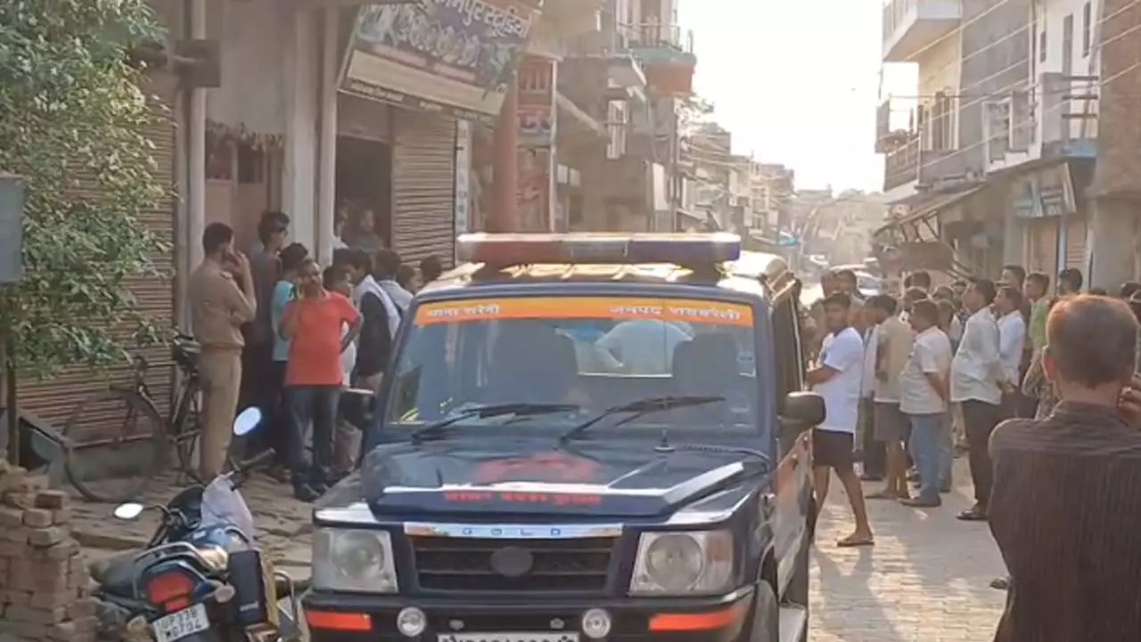Executed on demand for money to escape case, relatives demonstrated by keeping body on road