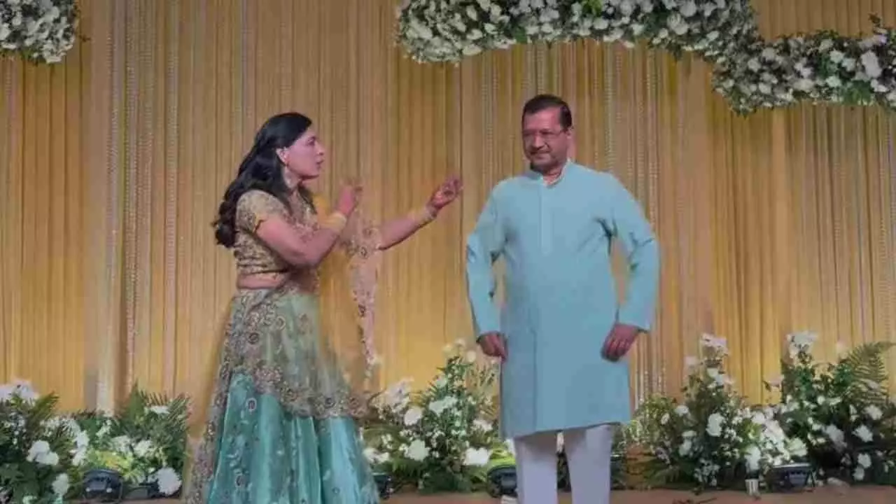 Arvind kejriwal Dance Video Viral