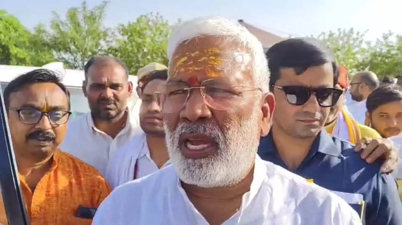 Hamirpur News: हमीरपुर दौरे पर पहुचें जल शक्ति मंत्री स्वतंत्र देव सिंह, जल जीवन मिशन के कार्यों का किया निरीक्षण