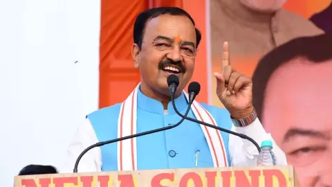 Ayodhya News: अयोध्या से गरजे डिप्टी CM मौर्य: अभी तो बस झांकी है, 2027 में पूरी पिक्चर दिखेगी! अखिलेश, ममता और राहुल को दी खुली चेतावनी