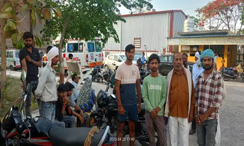 Jalaun News: बेतवा नदी में नहाते समय सात दोस्त डूबें, 6 को बचाया, एक की डूबने से मौत