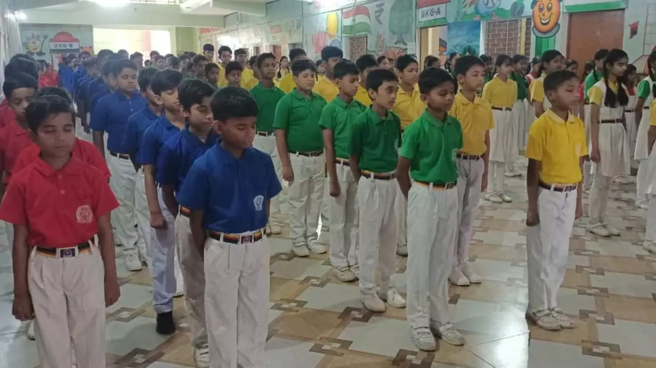 Sant Kabir Nagar News: पहलगाम में हुए पर्यटकों के ऊपर हमले को लेकर सूर्या ग्रुप ने जताया शोक
