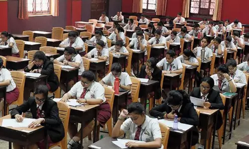 ICSE Exam 2025: ICSE बोर्ड  दसवीं और बाहरवी का परीक्षा परिणाम जल्द हो सकता है जारी, जानें कैसे चेक कर सकते हैं रिजल्ट