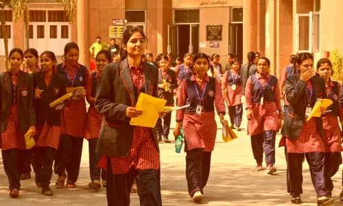 UP Board Result 2025: यूपी board दसवीं और बाहरवी का परीक्षा परिणाम आ सकता है. जल्द, जानें अन्य डिटेल