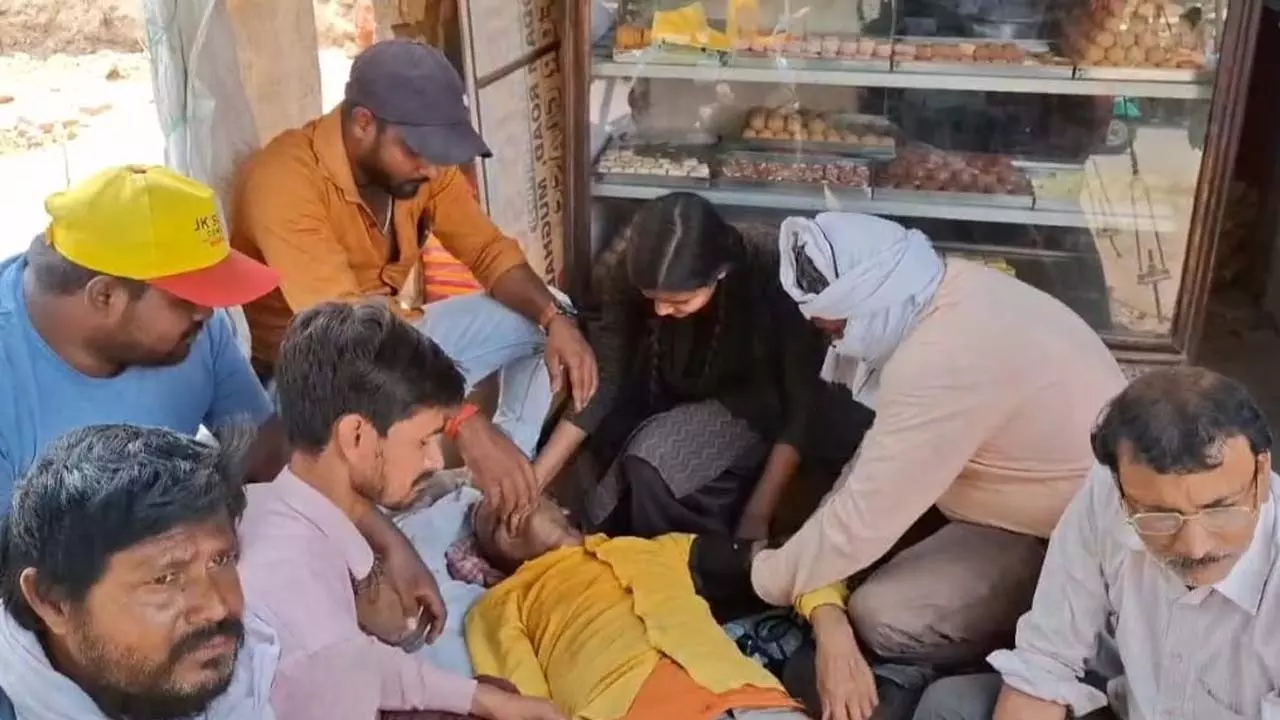 Shopkeepers sit-in on Chakia Trimuhani Road