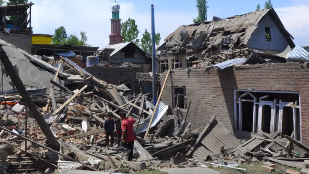 Security Forces Raze Lashkar Terrorists House