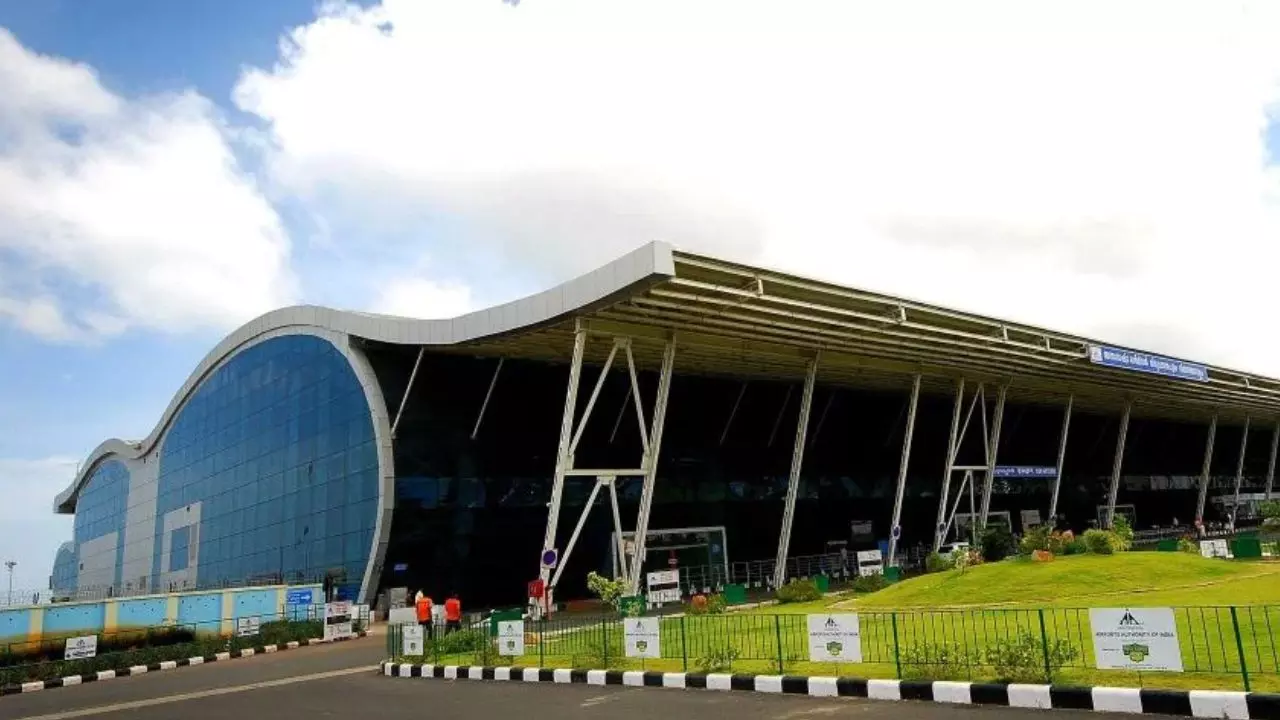 kerala thiruvananthapuram airport bomb threat breaking news