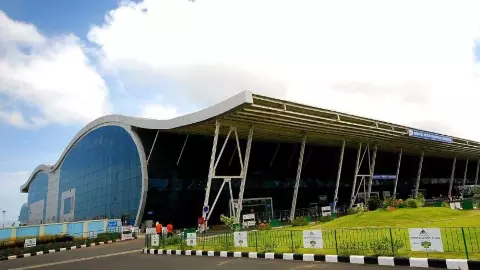 kerala thiruvananthapuram airport bomb threat breaking news kerala thiruvananthapuram airport bomb threat breaking news