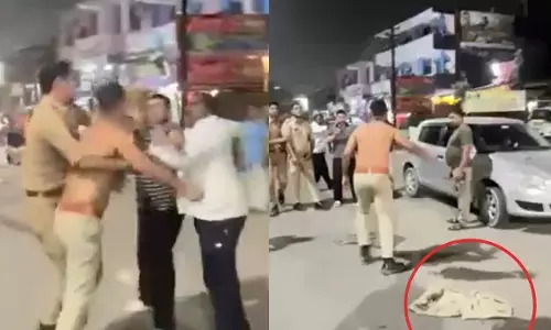 Noida Police Viloence Video Viral