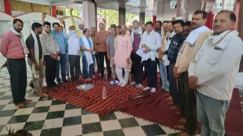 Jhansi News: उत्तर प्रदेशीय प्राथमिक शिक्षक संघ 1 मई को बीएसए कार्यालय झांसी पर करेगा धरना प्रदर्शन