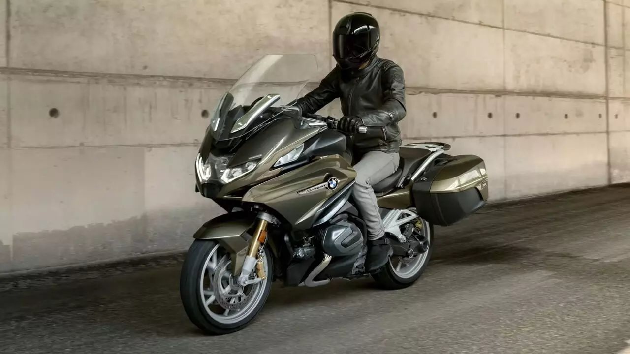 2025 BMW R 1300 RT Launch Date