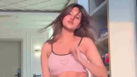 Anjali Arora Sexy Video Anjali Arora Sexy Video