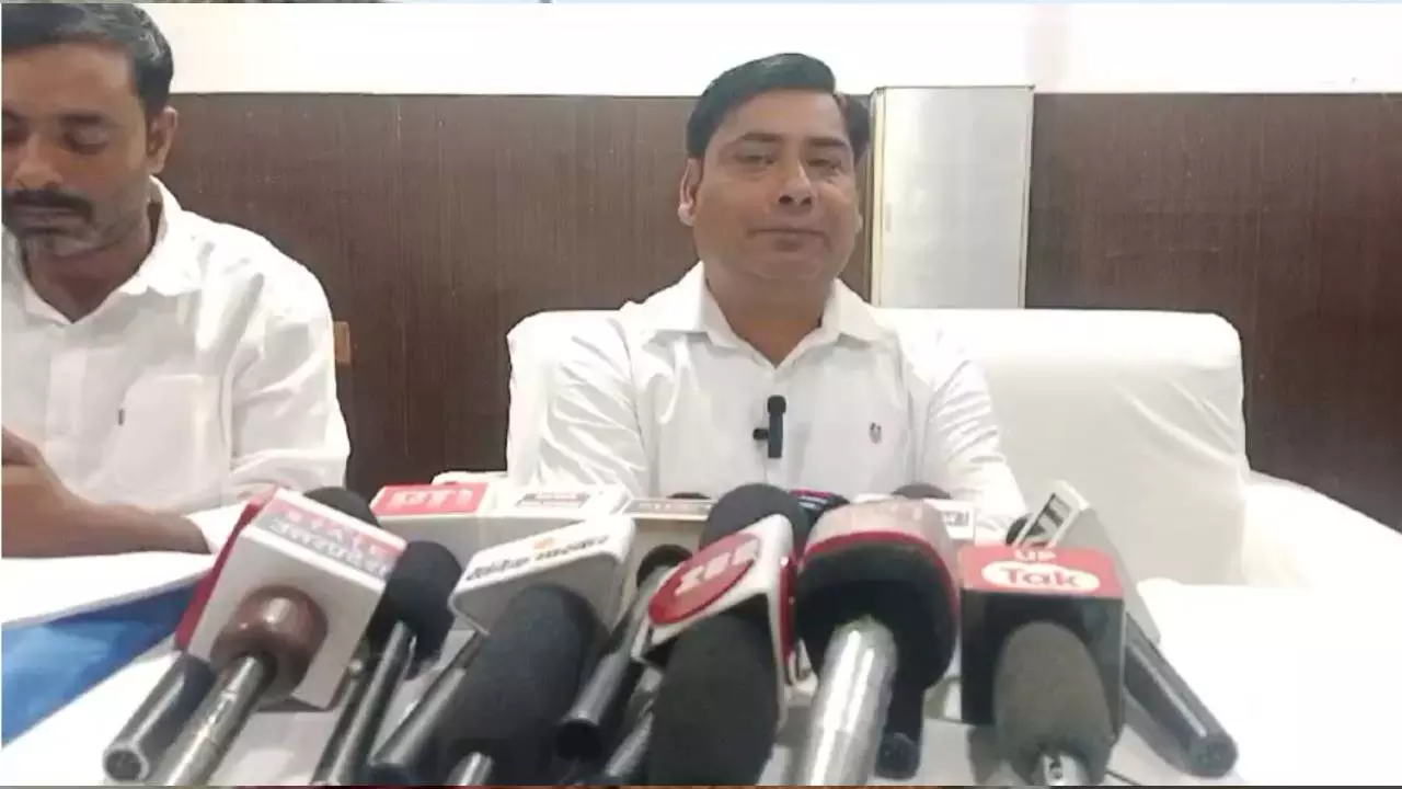 Pratapgarh News: सात करोड़ के चारा घोटाले में विधायक, पूर्व जिलाध्यक्ष पर संरक्षण का आरोप