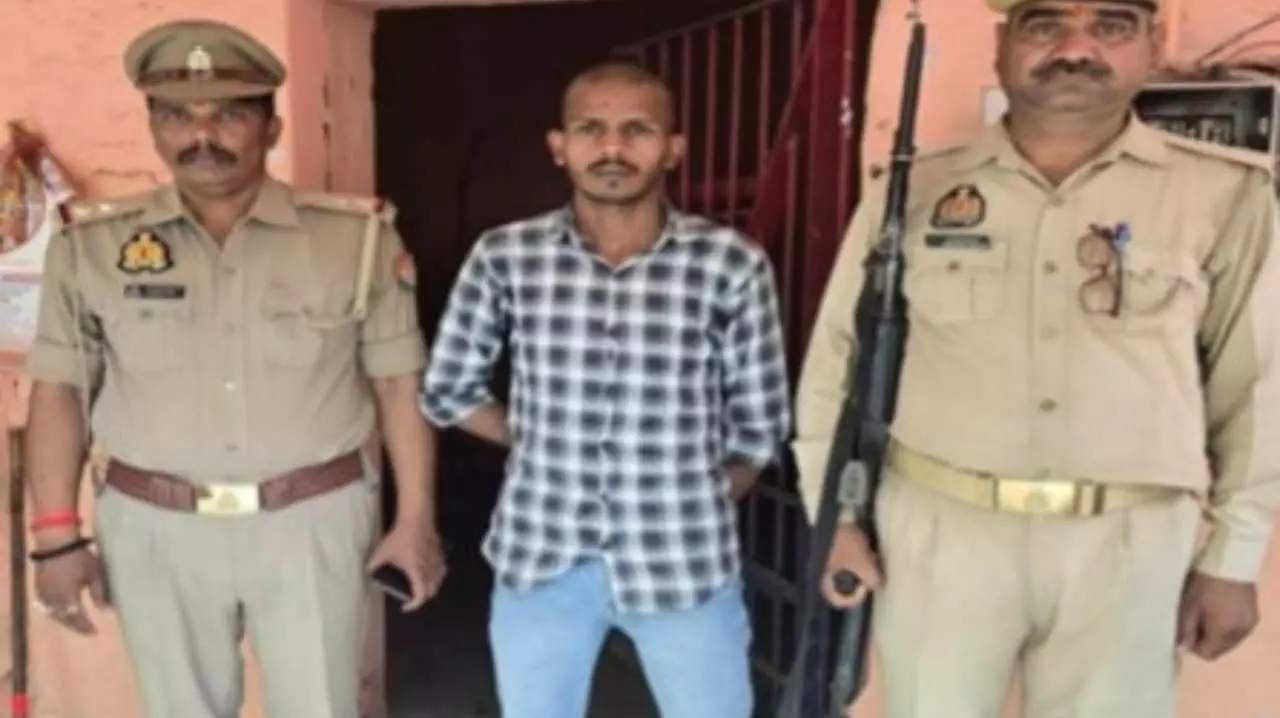 Jaunpur News: इनामिया गैंगस्टर धराया, जलालपुर पुलिस और सर्विलांस टीम की बड़ी कामयाबी