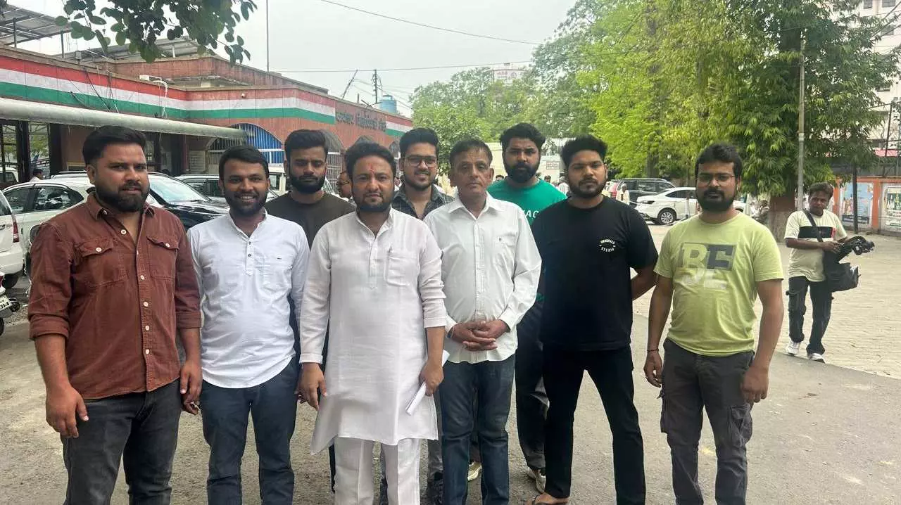 Meerut News: मेरठ में गरजे भाजयुमो नेता, कहा- कांग्रेस को सिर्फ तुष्टिकरण की राजनीति आती है, आस्था की नहीं
