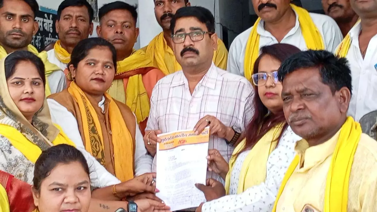 Bharatiya Samaj Party workers thank Prime Minister through SDM on caste census verdict