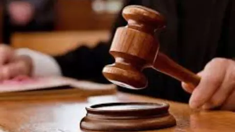 Meerut News: रिश्वत लेते पकड़ी गई महिला दारोगा को 7 साल की सजा, सेवा से किया गया बर्खास्त