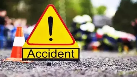 Bihar Accident: शादी से लौट रही कार का ट्रैक्टर से जोरदार टक्कर, हादसे में 8 की मौत, 2 घायल Bihar Accident: शादी से लौट रही कार का ट्रैक्टर से जोरदार टक्कर, हादसे में 8 की मौत, 2 घायल