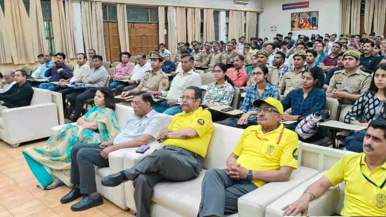Meerut News: सीसीएसयू में मॉक ड्रिल: आपदा प्रबंधन का ‘रियल टाइम’ सबक, अफवाहों से सावधान रहने का संदेश