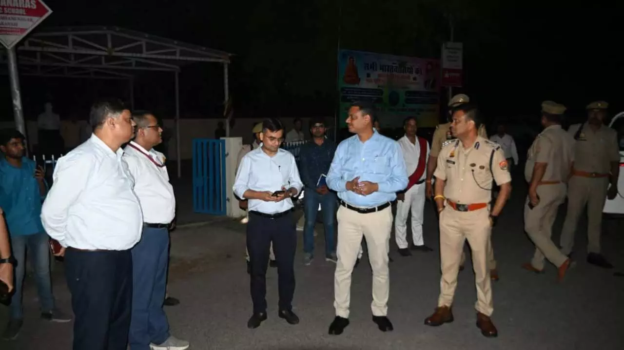 Varanasi News: बरेका परिसर में रात्रिकालीन ब्लैकआउट मॉक ड्रिल का सफल आयोजन