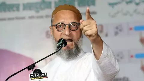 ओवैसी ने कहा पाकिस्तान को सख्त सबक मिलना ही चाहिए, दूसरा पहलगाम दोहराने की हिम्मत न हो
