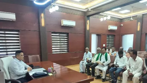 Ayodhya News: योध्या के तीन टोल प्लाजा पर लटकी तलवार, DM ने दिया जांच का आश्वासन