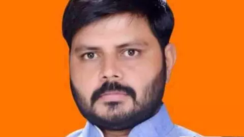 Jaunpur News: ऑपरेशन सिंदूर की सफलता पर जौनपुर में खुशी की लहर, सेना पर गर्व जता रहे लोग