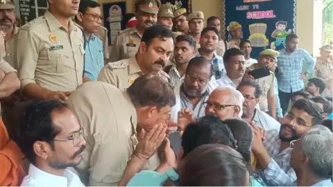 Aligarh News: गगन पब्लिक स्कूल सील, तीन वर्षीय बच्ची से घटना के बाद पुलिस की कार्रवाई