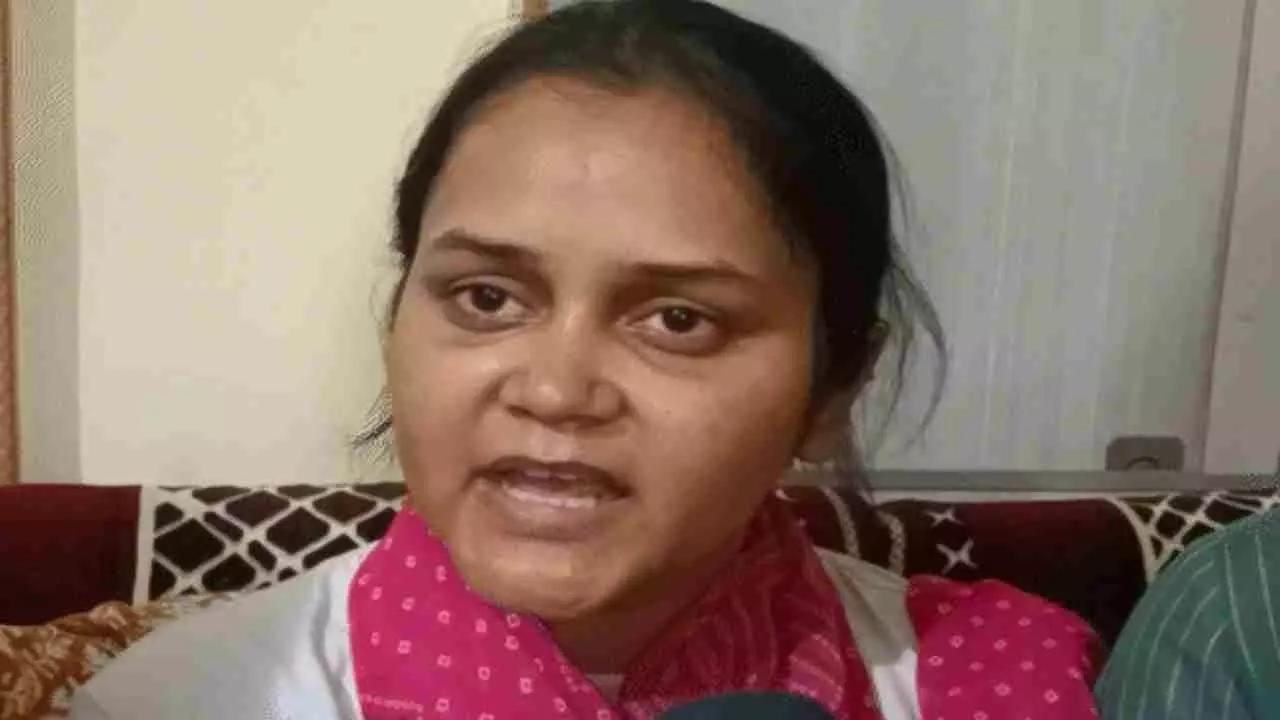 Shubham Dwivedi Wife Video