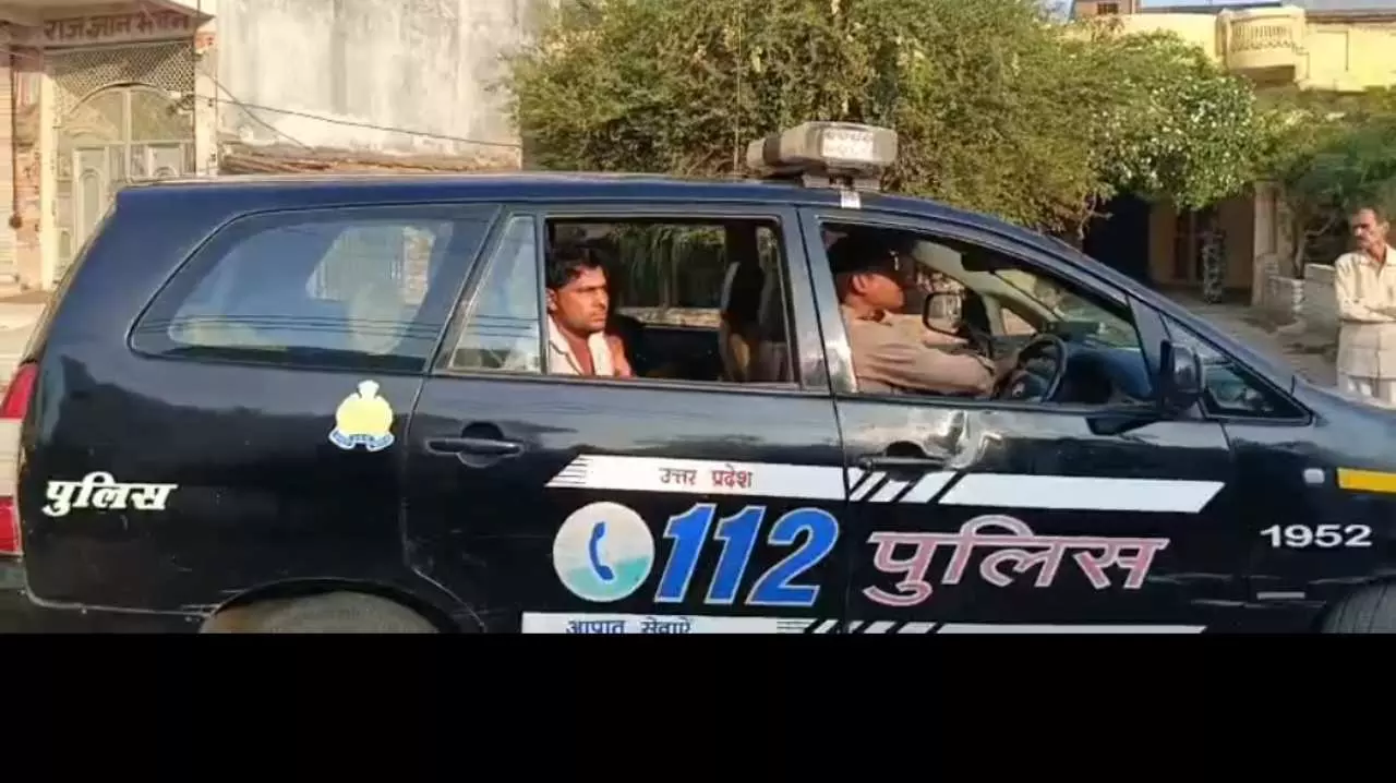 Etah News: महिला ने युवक को जमकर चप्पलों से पीटा, मेडिकल कॉलेज एटा से लेकर थाने तक चला हाई वोल्टेज ड्रामा