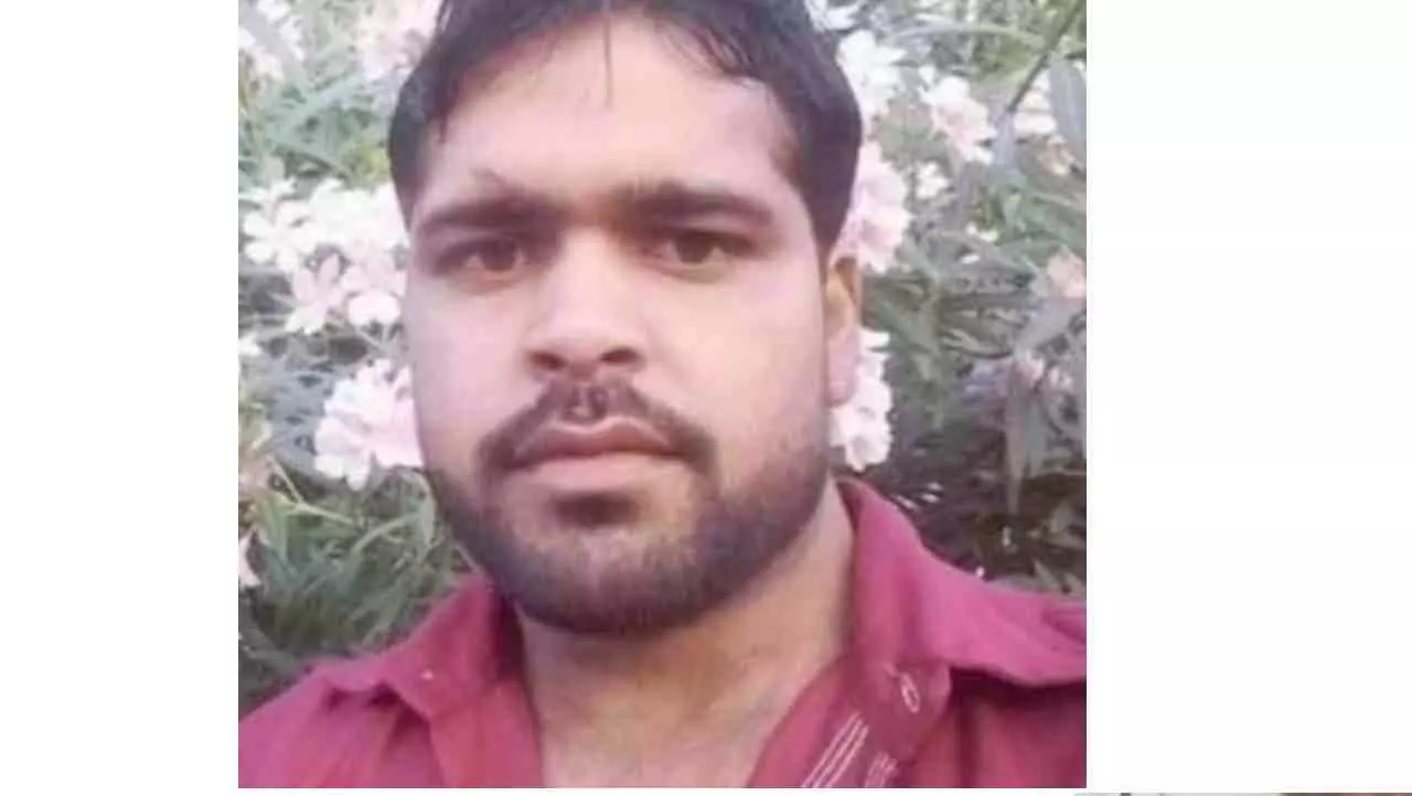 Bareilly News: शादी समारोह से लौट रहे युवक की सड़क हादसे में दर्दनाक मौत, घर में मचा कोहराम