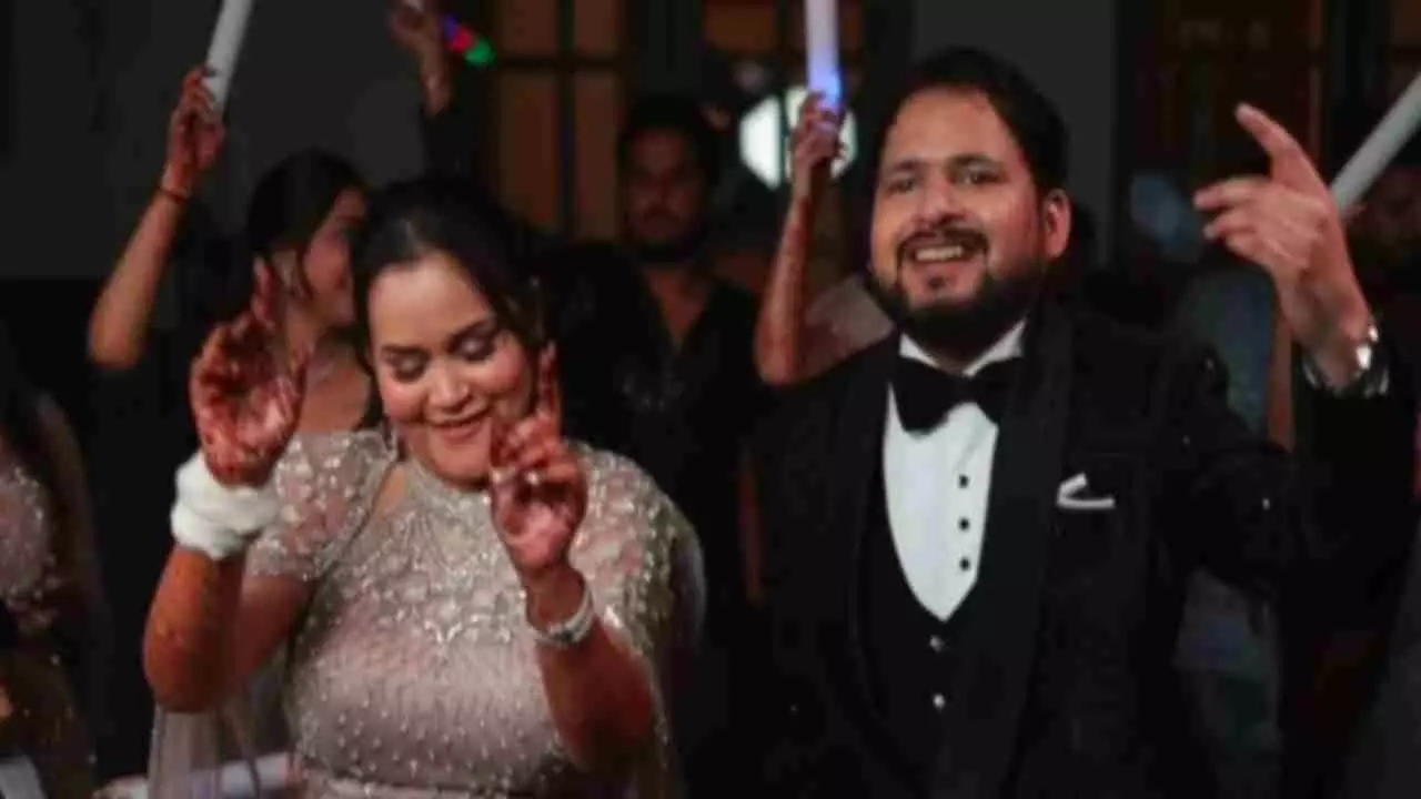Shubham Dwivedi-Aishanya Dwivedi Video