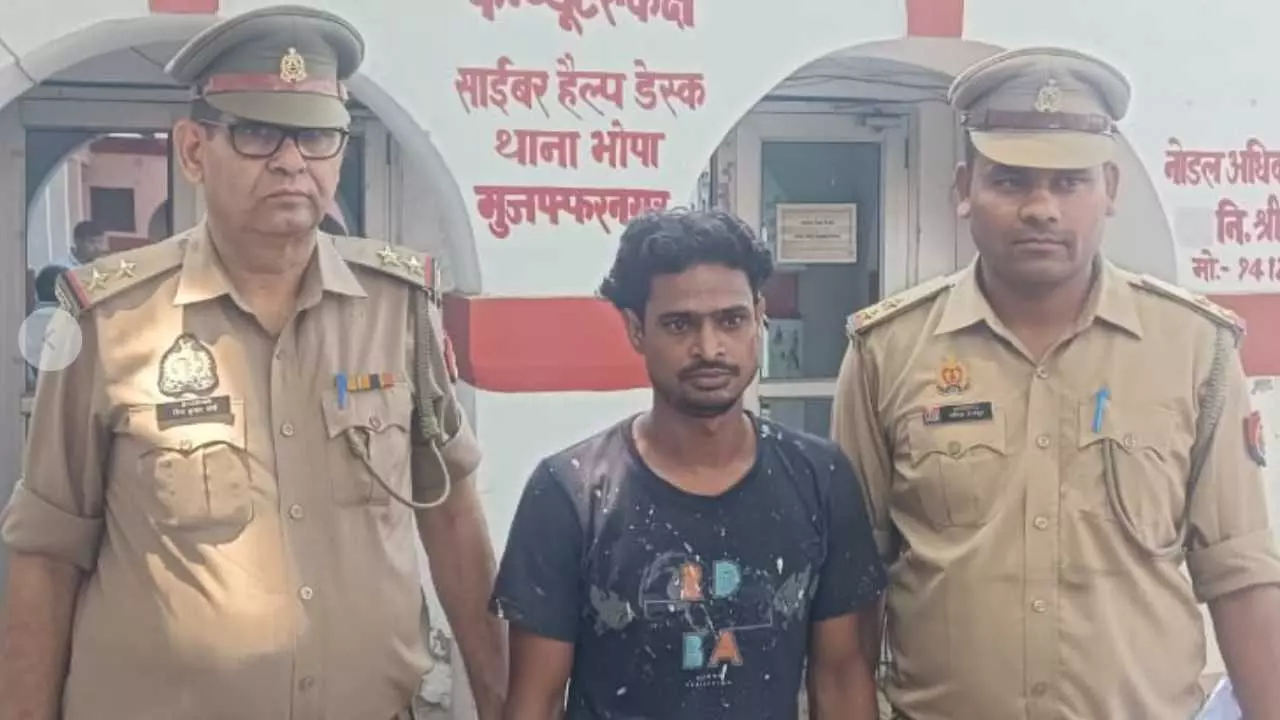 Muzaffarnagar News: दुश्मन मुल्क का जिंदाबाद का नारा लगाना पड़ा महंगा, चला पुलिस का चाबुक