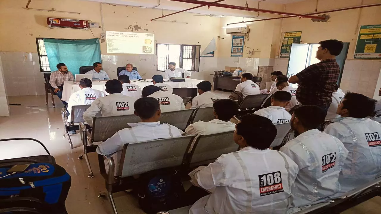 102 and 108 ambulance personnel being trained to improve ambulance service