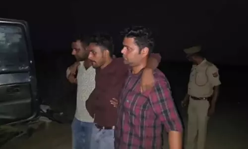 Unnao News: पुलिस मुठभेड़ में चार लुटेरे गिरफ्तार उन्नाव में दंपती से की थी लूट