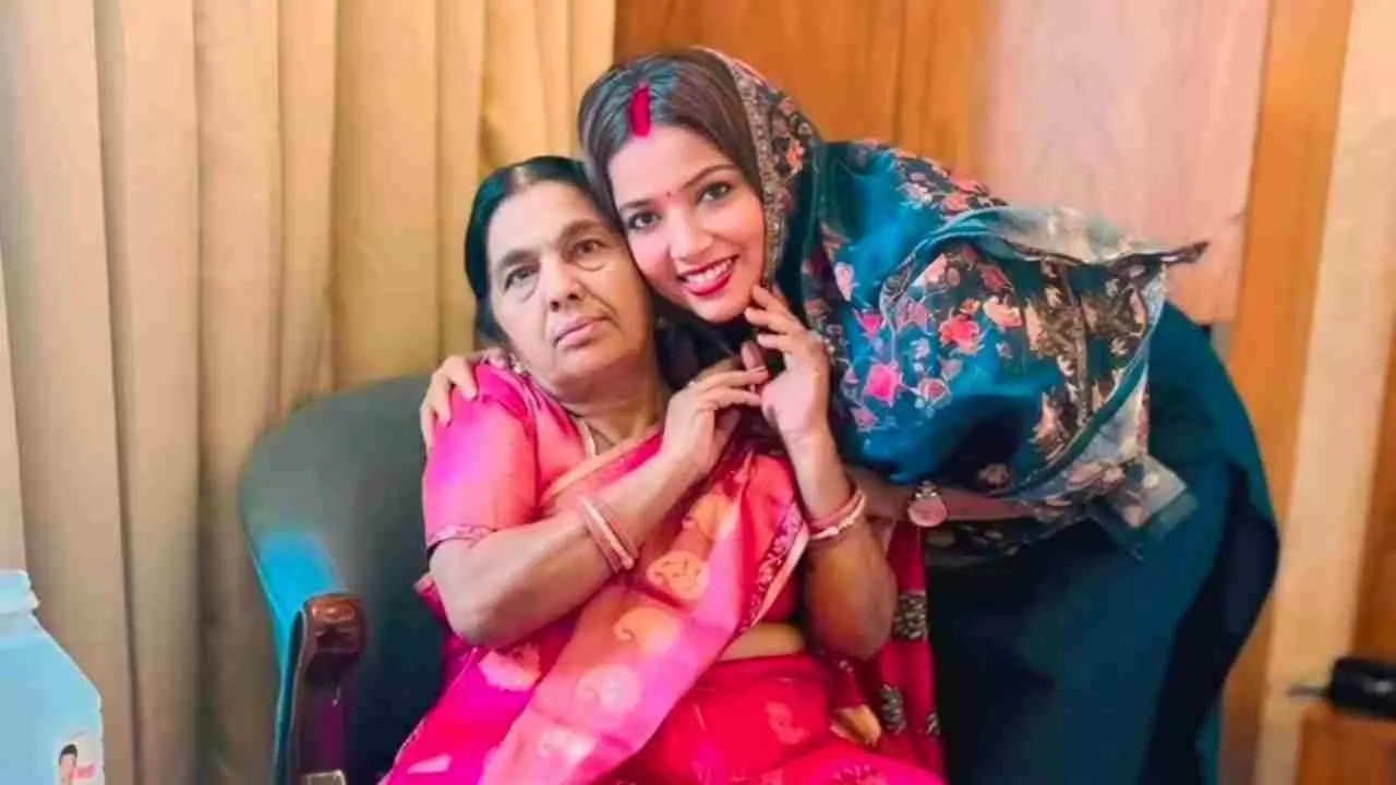 Pawan Singh Wife Jyoti Singh