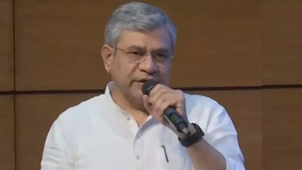 मोदी सरकार ने यूपी को दी बड़ी सौगात, जेवर में देश की छठी सेमीकंडक्टर यूनिट को मिली मंजूरी