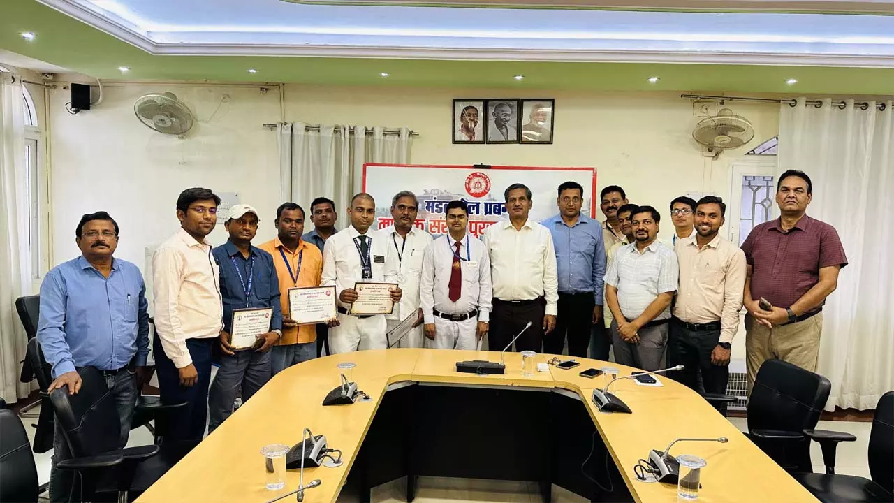 DRM awards railway workers for outstanding conservation work