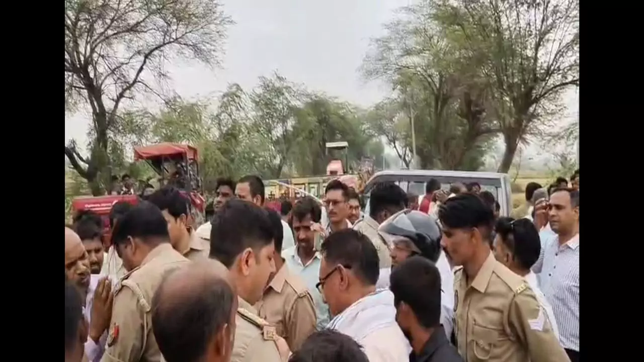 Fatehpur  road accident