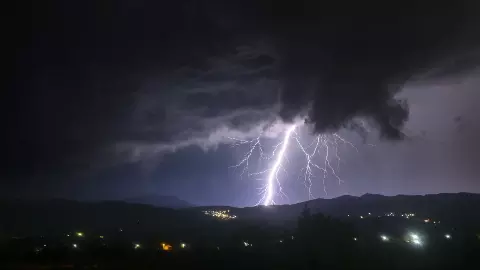 odisha lightning strikes 14 people died 6 injured check todays weather here
