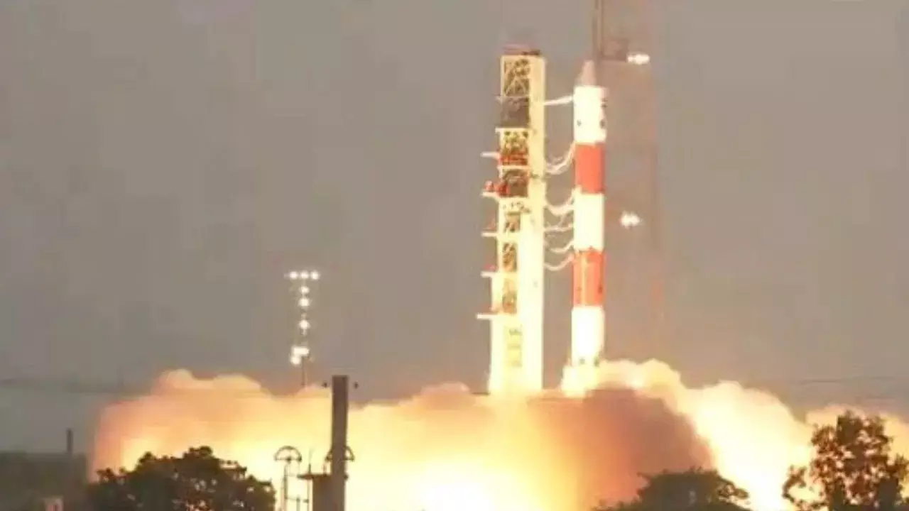 ISRO के 101वें मिशन को लगा बड़ा झटका,  EOS-09 मिशन तीसरे चरण में तकनीकी गड़बड़ी हुआ फेल