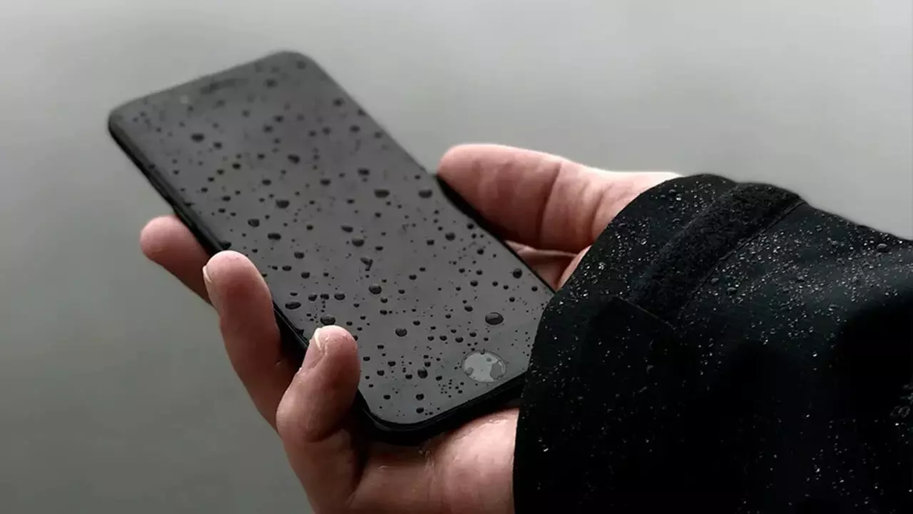 Fix Water Damaged Phone