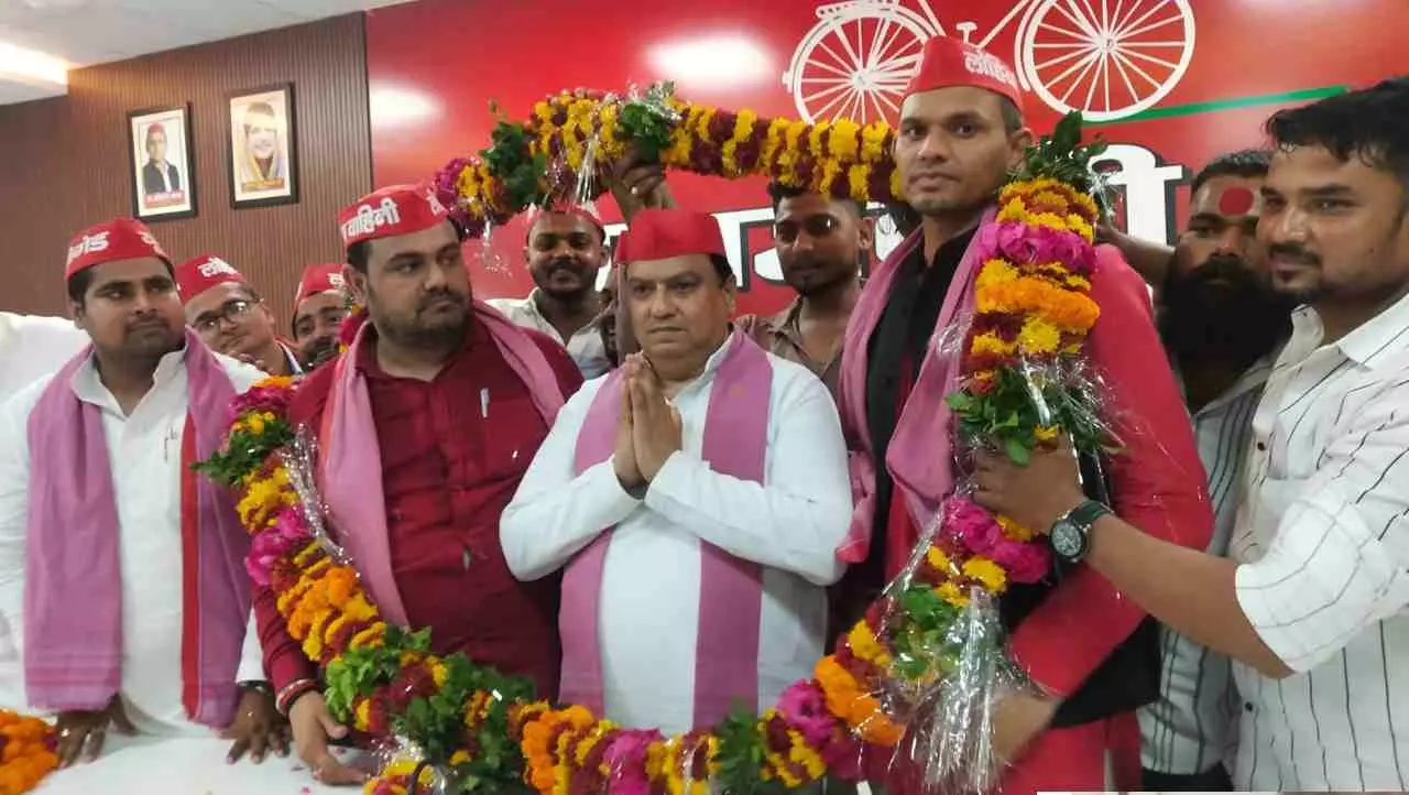 Unnao News: समाजवादी पार्टी कार्यालय सिविल लाइन्स उन्नाव में आयोजित हुआ कार्यकर्त्ता सम्मलेन