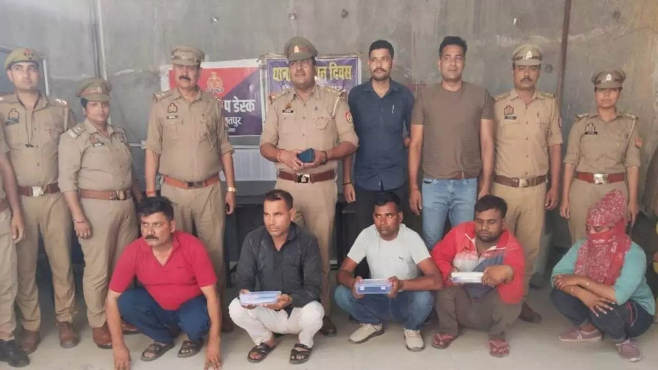 Kanpur News: वर्दी, हूटर और डर का खेल: नकली पुलिस बनकर लूटने वाला गैंग का हुआ खुलासा